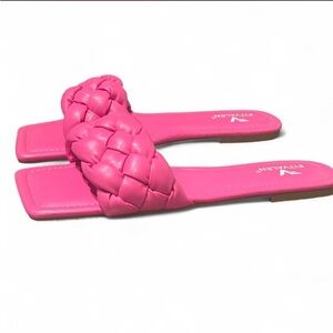 NWT Fitvalen Square Open Toe Woven Strap Flat Sandals | Hot Pink | Size 8